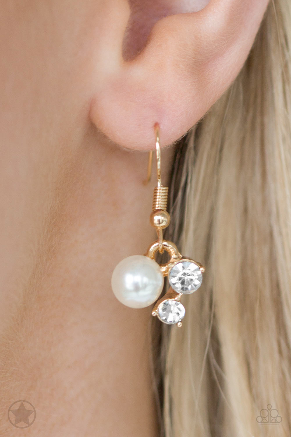 Toast To Perfection - Gold - Paparazzi Necklace