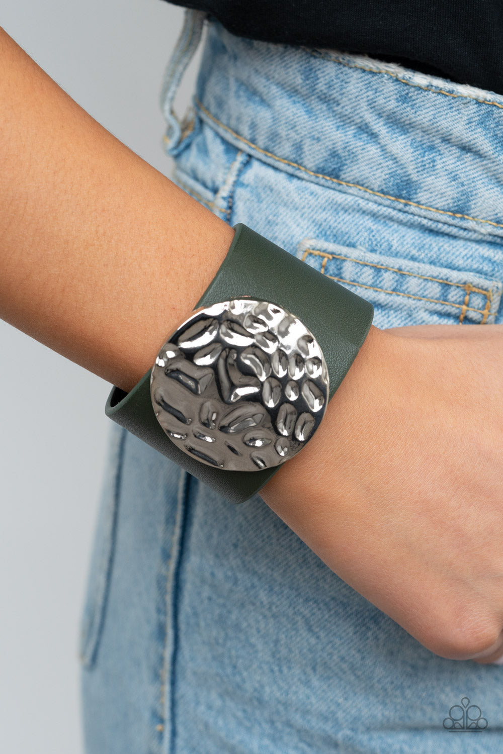 The Future Looks Bright - Green Snap Bracelet
