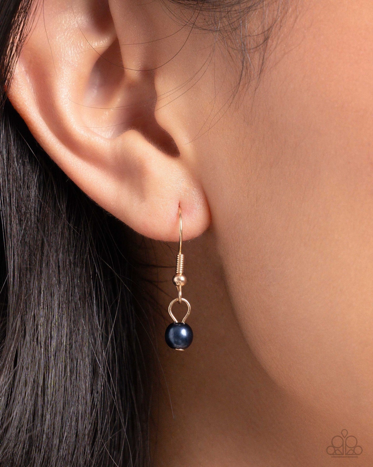 Valuable Verdict - Blue Necklace and Valuable Victor - Blue Bracelet Set