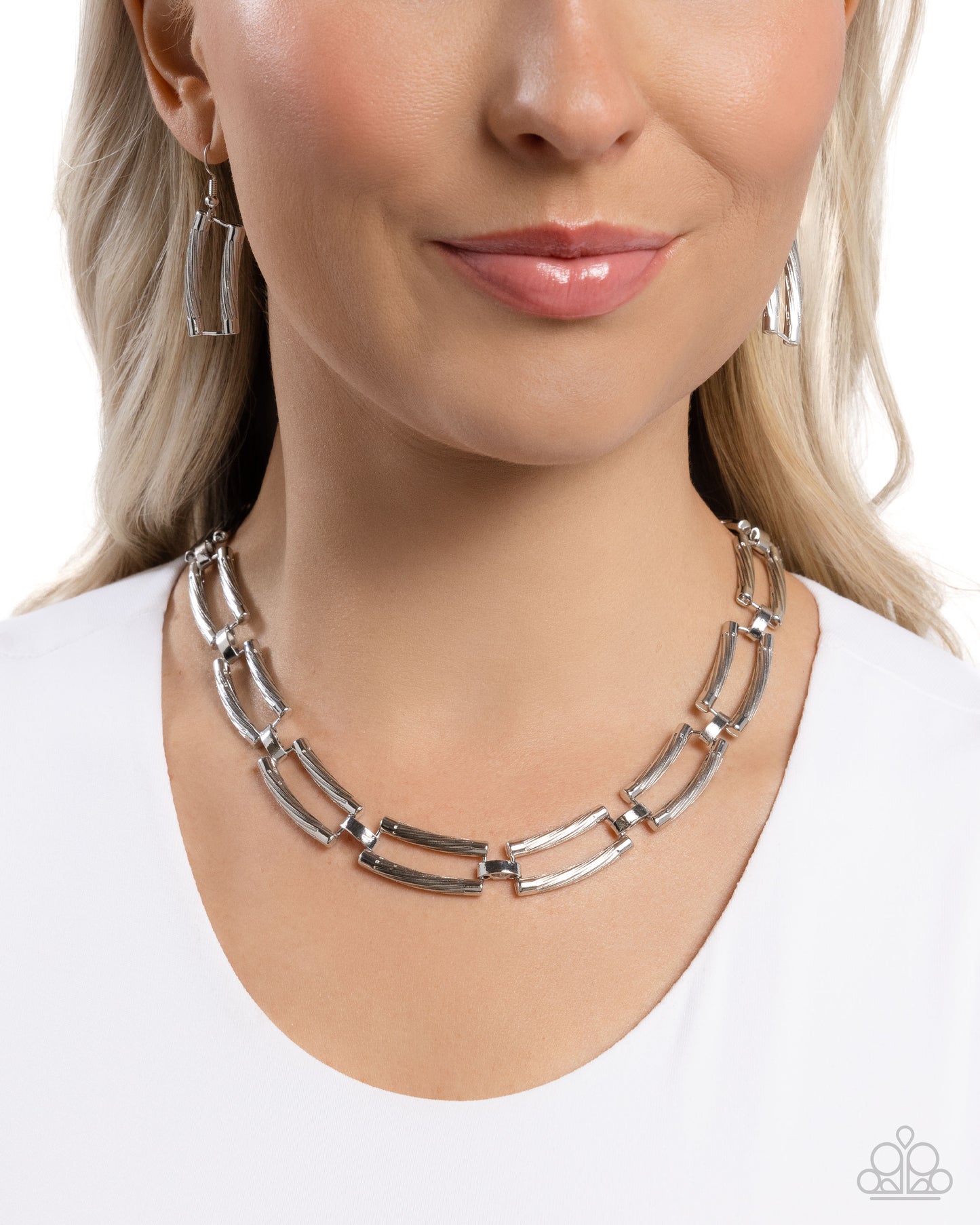 Technical Texture - Silver - Paparazzi Necklace