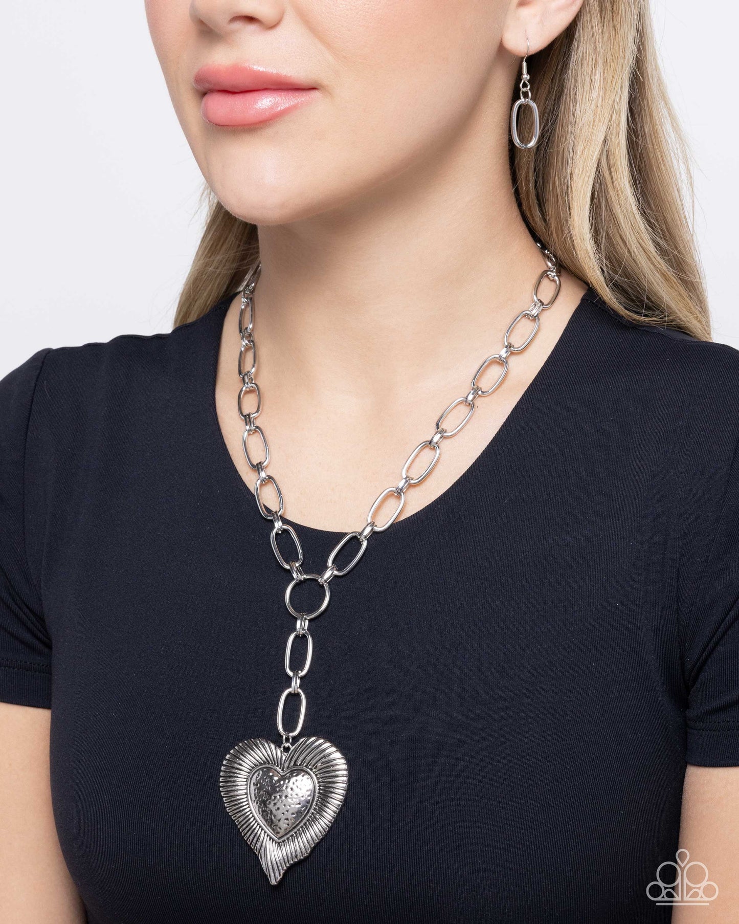 High Fidelity - Silver - Paparazzi Necklace