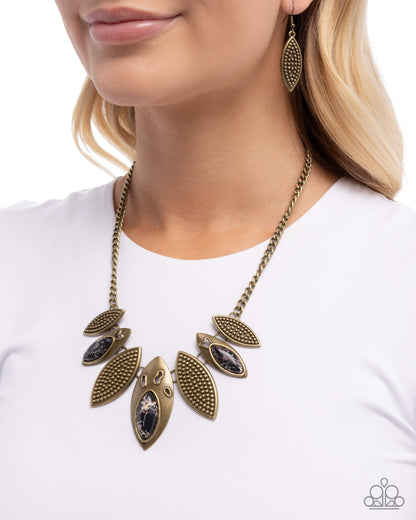 Textured Tutelage - Brass - Paparazzi Necklace