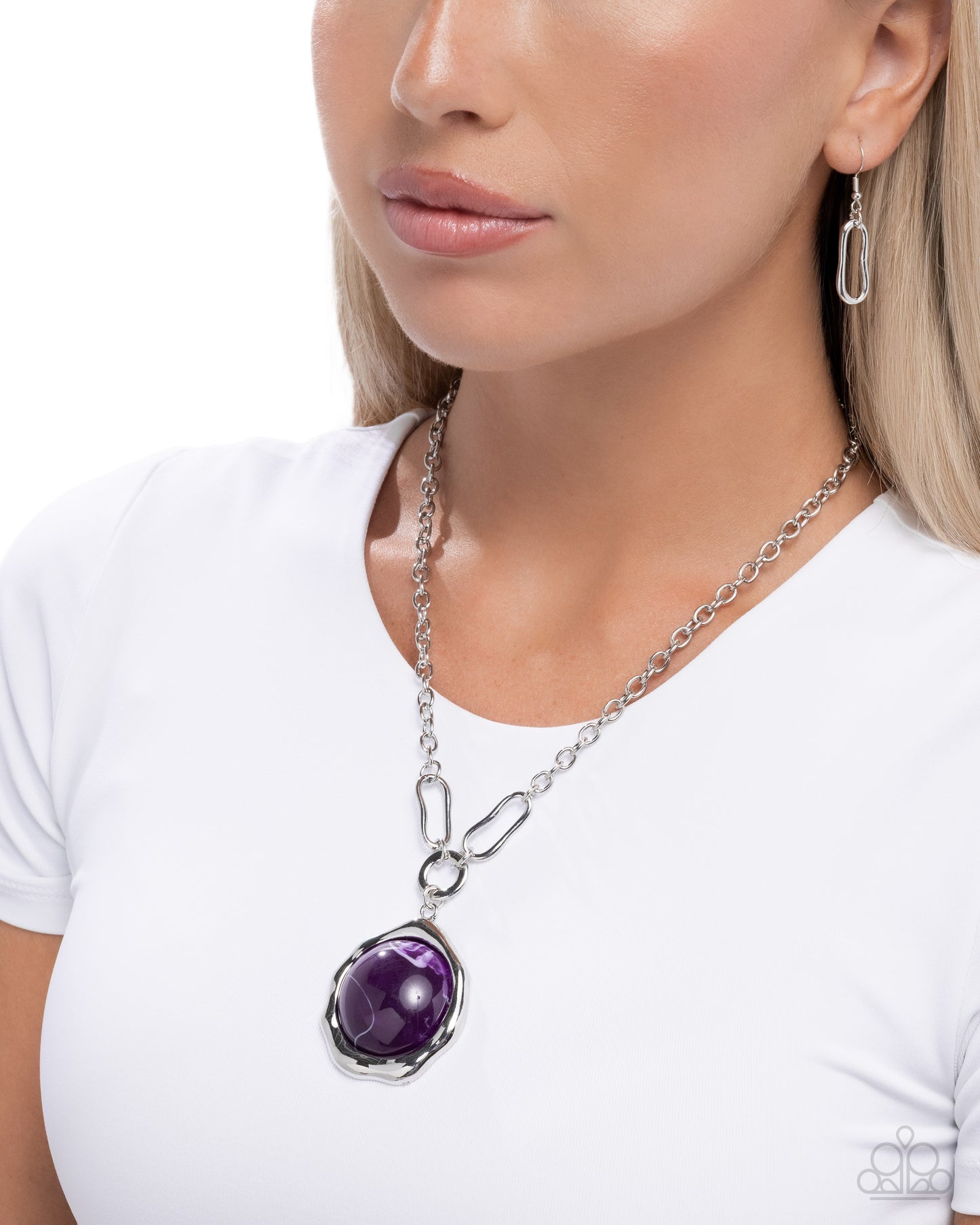 Symphonic Sheen - Purple - Paparazzi Necklace