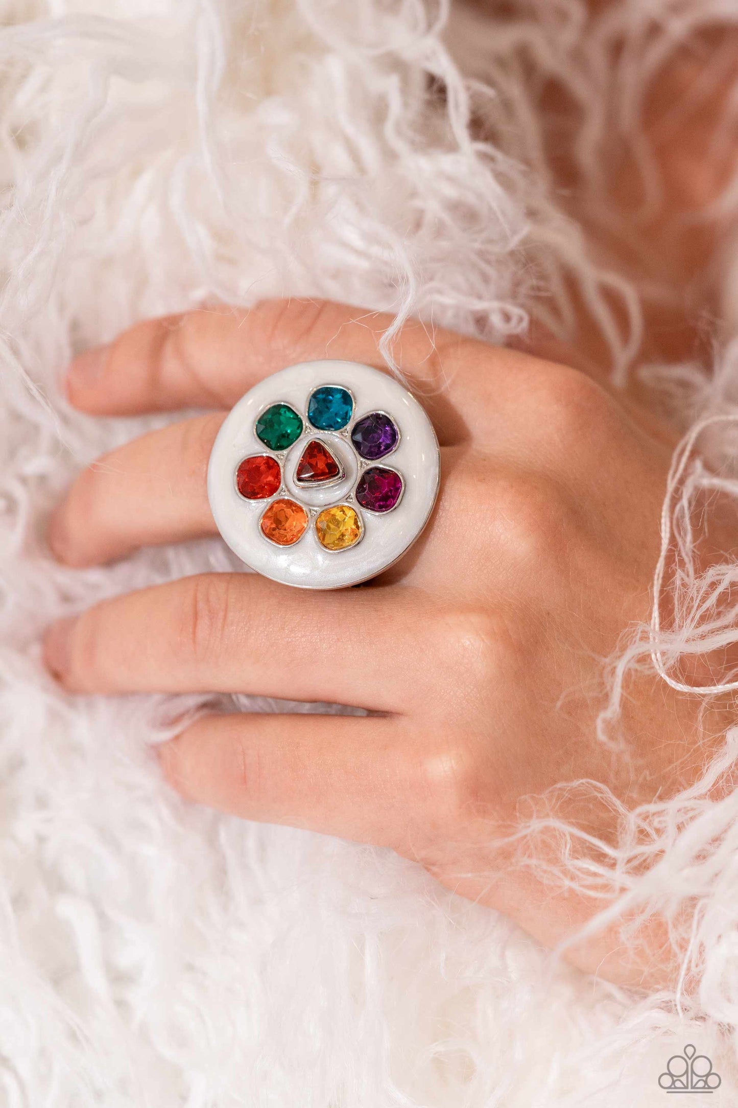 Captivating Centerpiece - Multi Paparazzi Ring