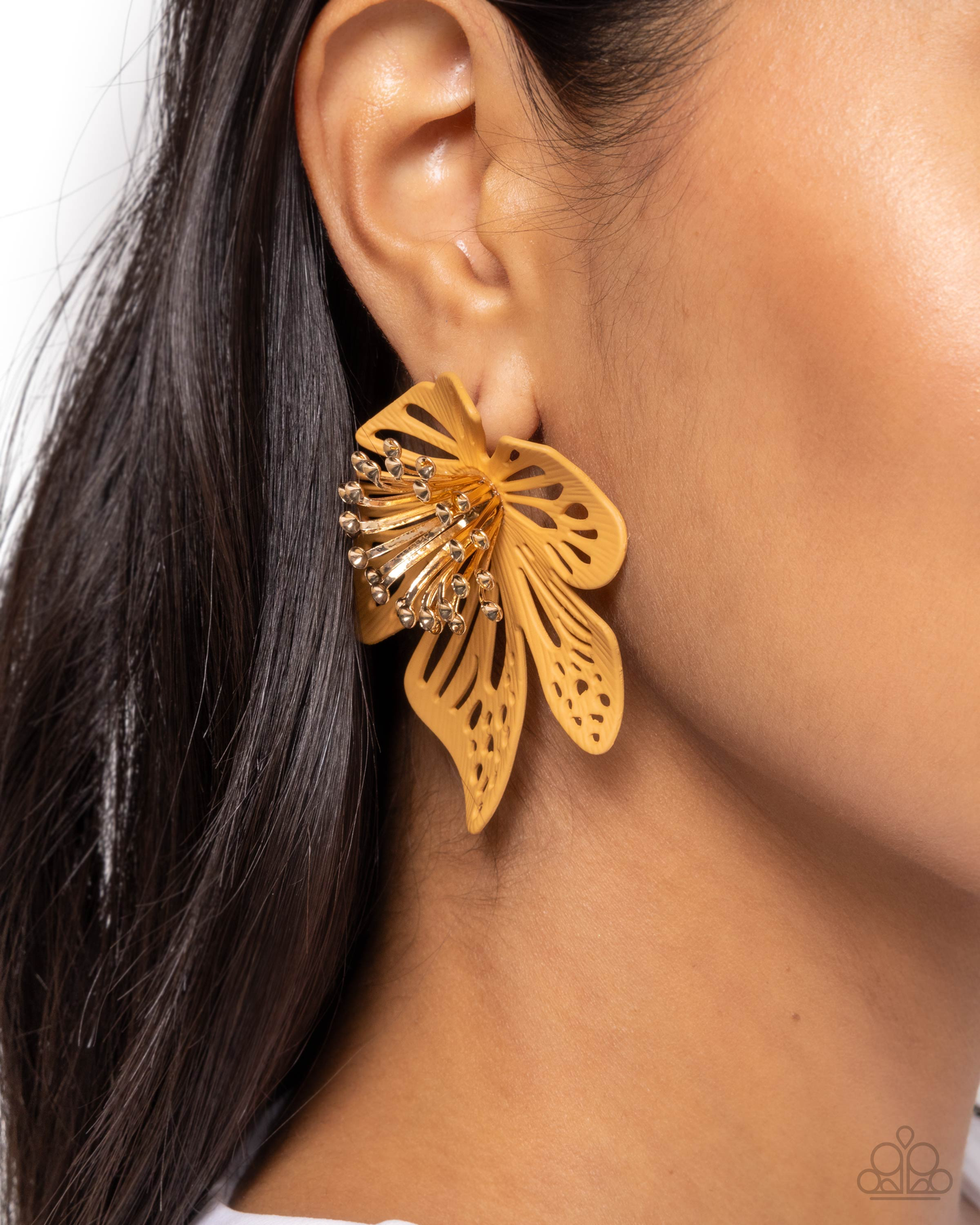 Wonderland Wallflower - Brown - Paparazzi Earrings