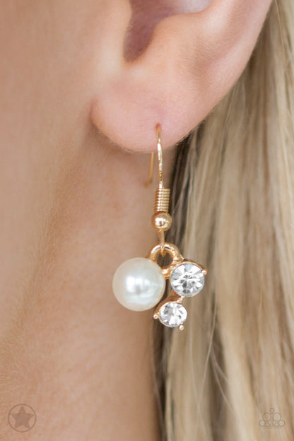 Toast To Perfection - Gold - Paparazzi Necklace