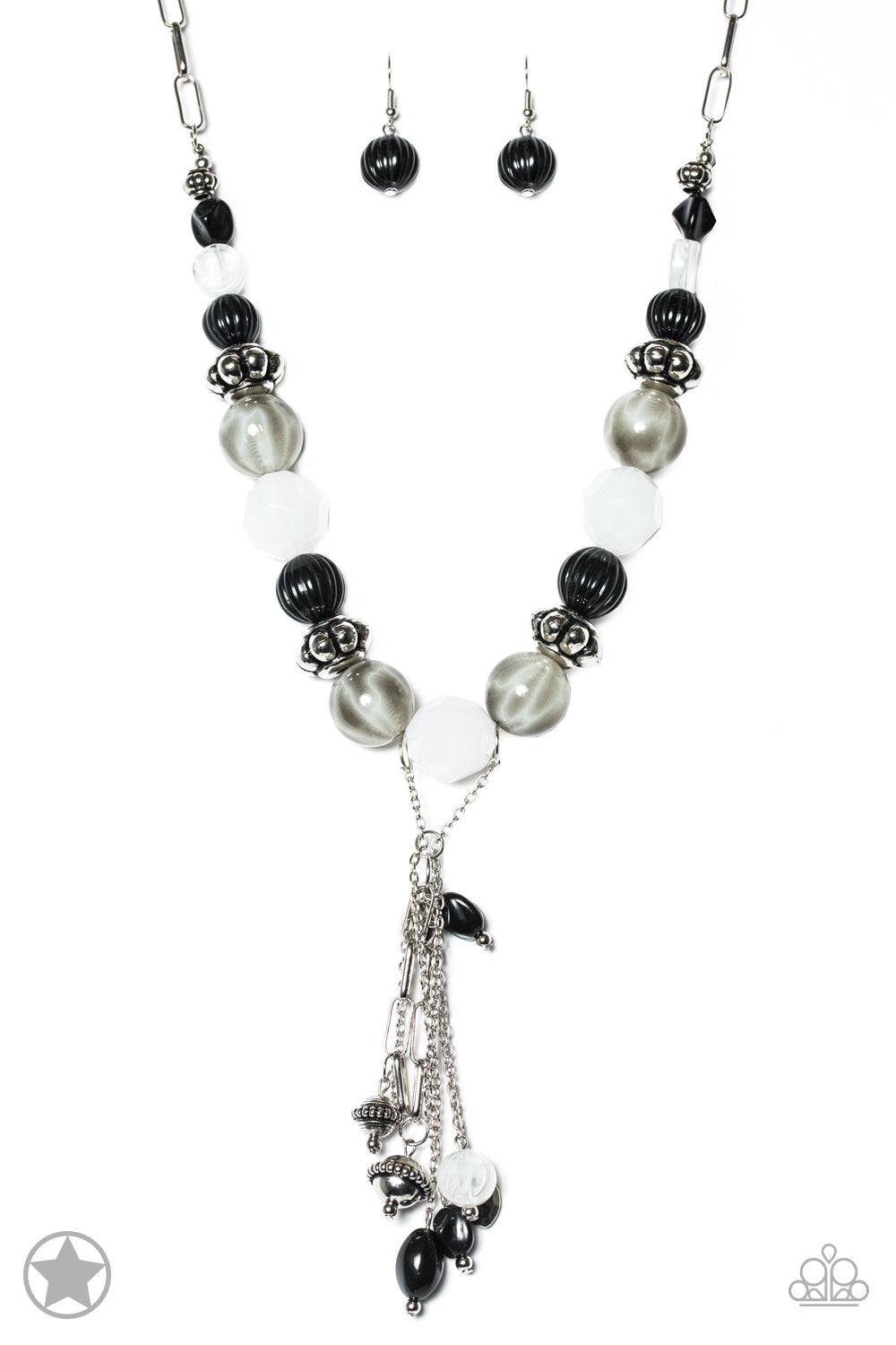 Break A Leg! Black - Paparazzi Necklace (Blockbuster)