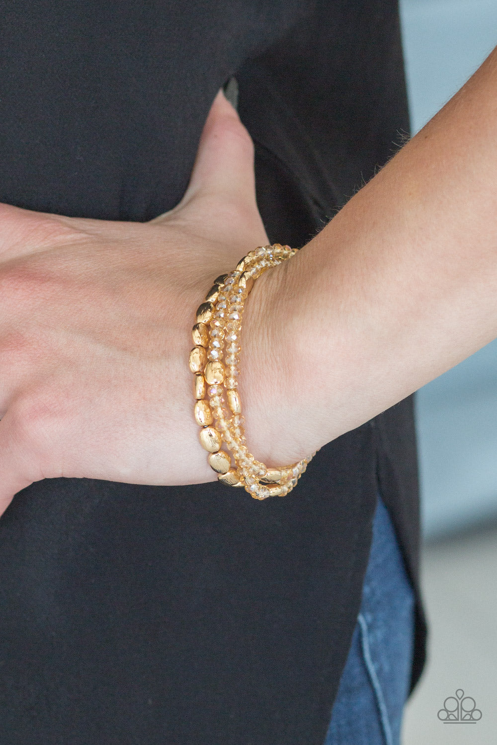 Hello Beautiful - Gold - Paparazzi Bracelet