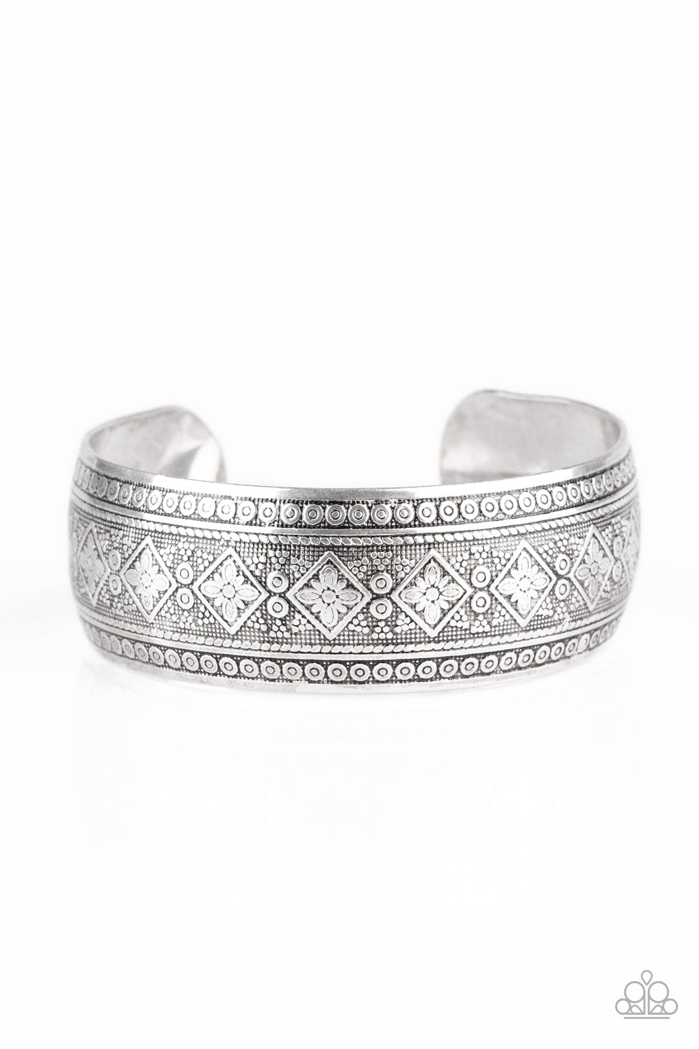 Gorgeously Gypsy - Silver - Paparazzi Bracelet