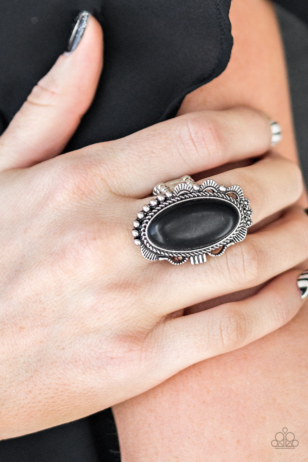 Open Range - Black - Paparazzi Ring