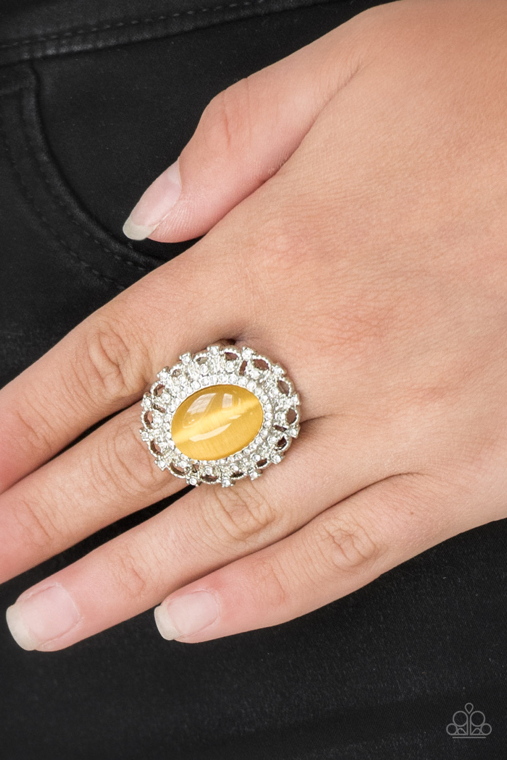 Baroque The Spell - Yellow - Paparazzi Ring