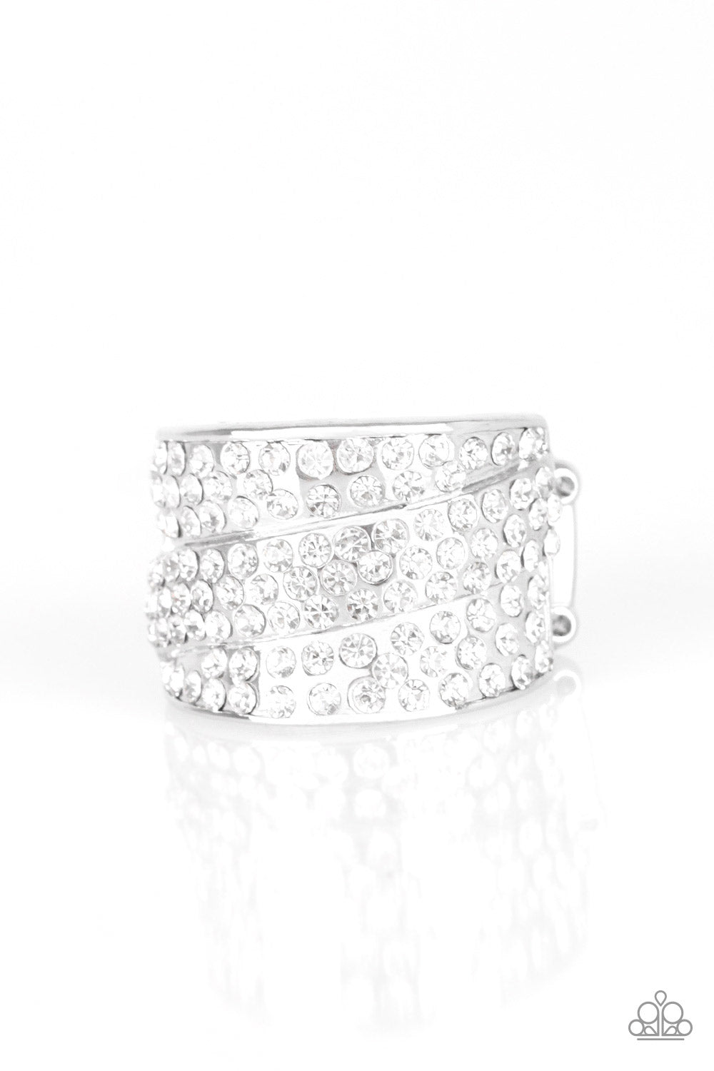 The Millionaires Club - White - Paparazzi Ring