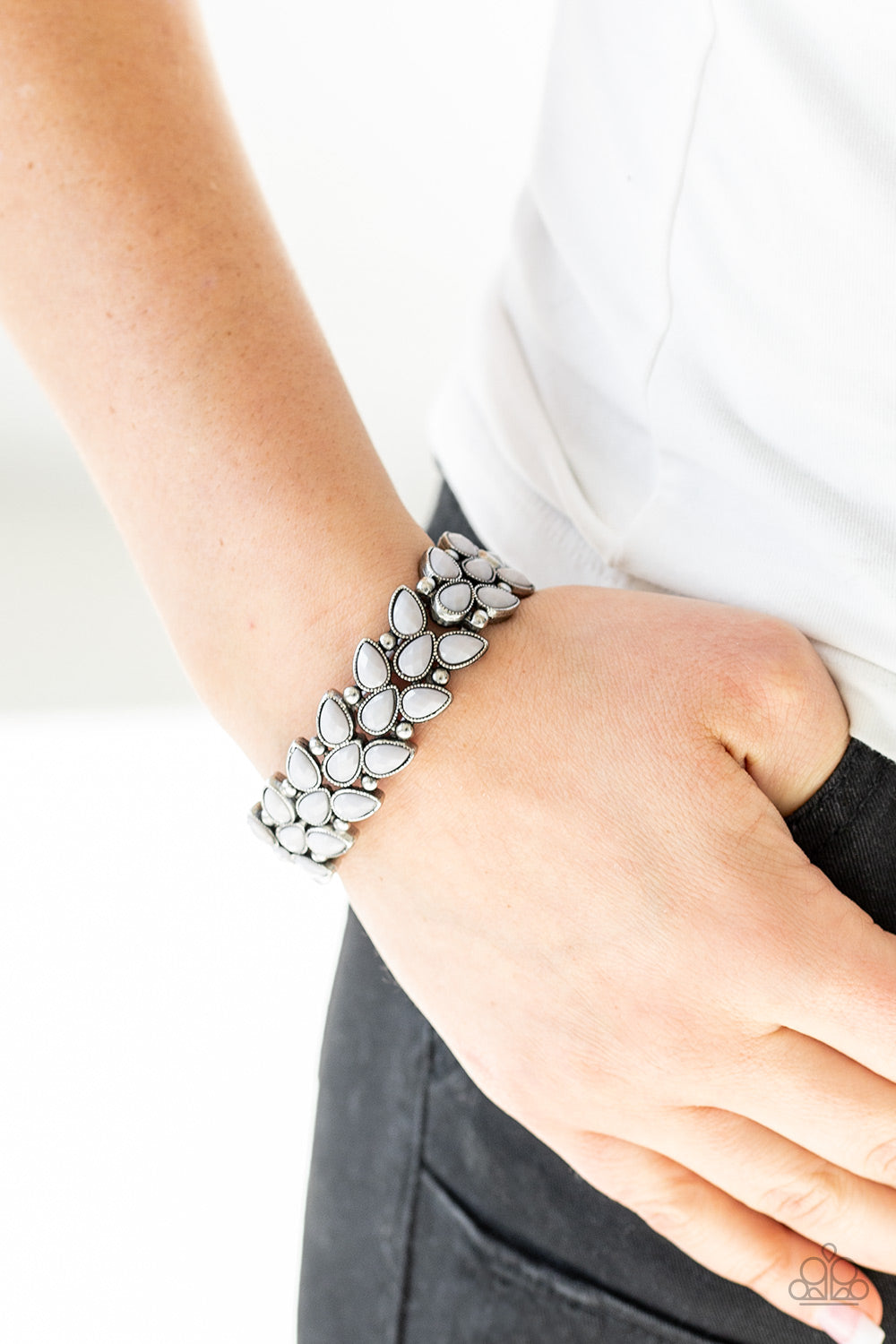 Vintage Venture - Silver - Paparazzi Bracelet