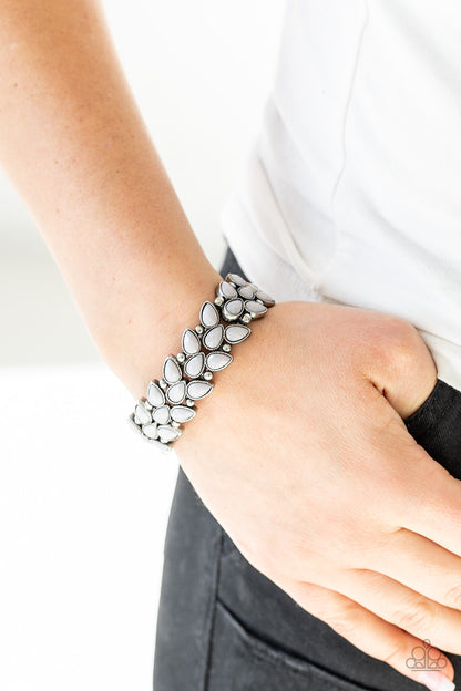 Vintage Venture - Silver - Paparazzi Bracelet