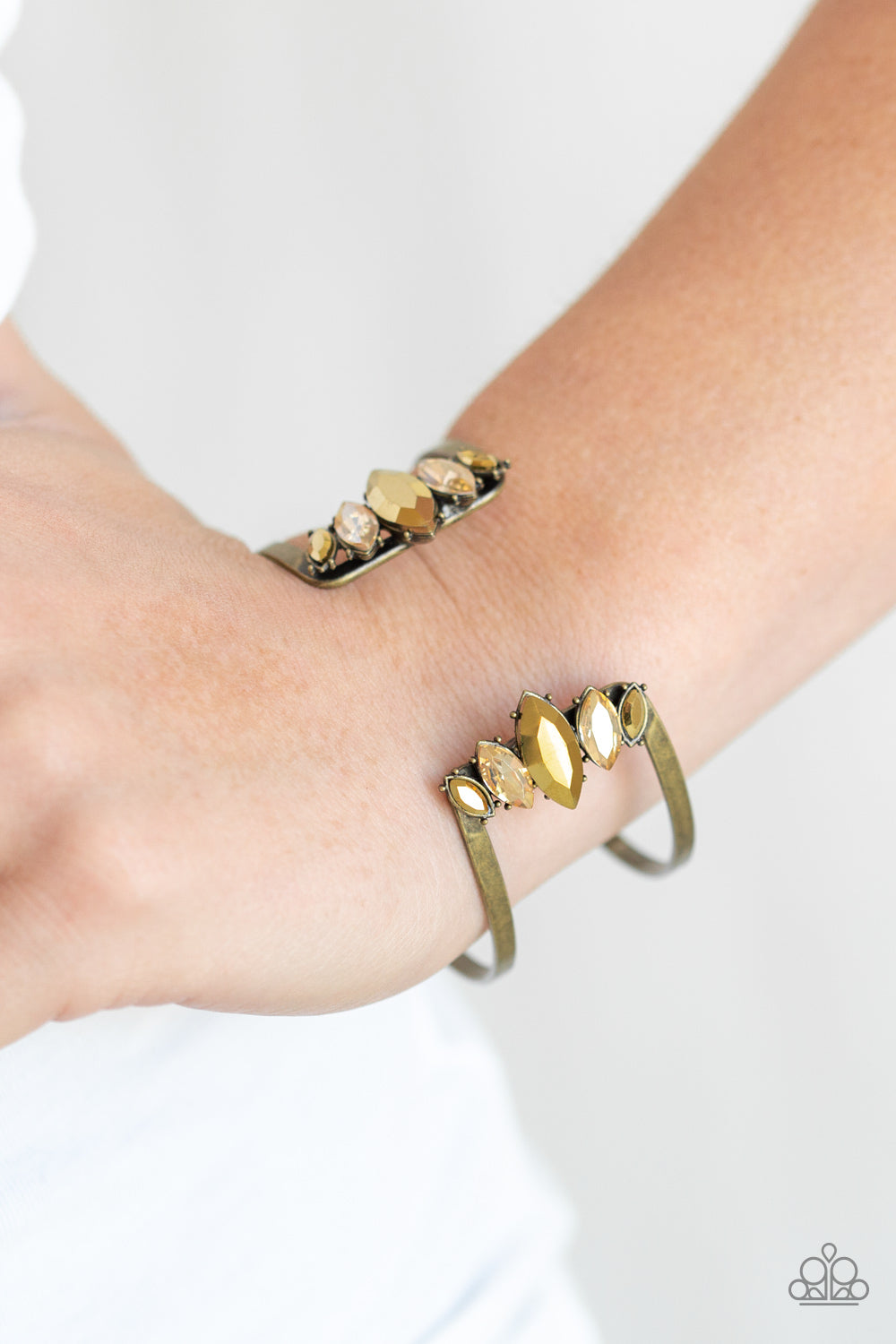 Glam Power - Brass - Paparazzi Bracelet