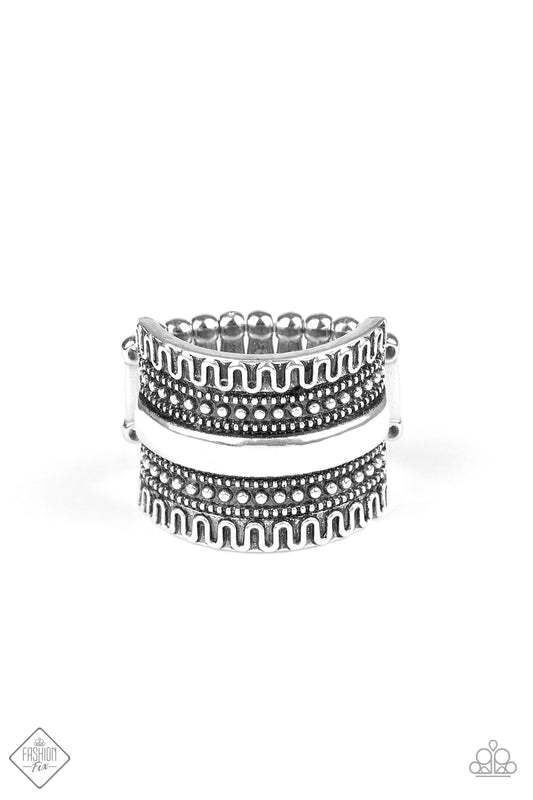 Sahara Style Silver - Paparazzi Ring