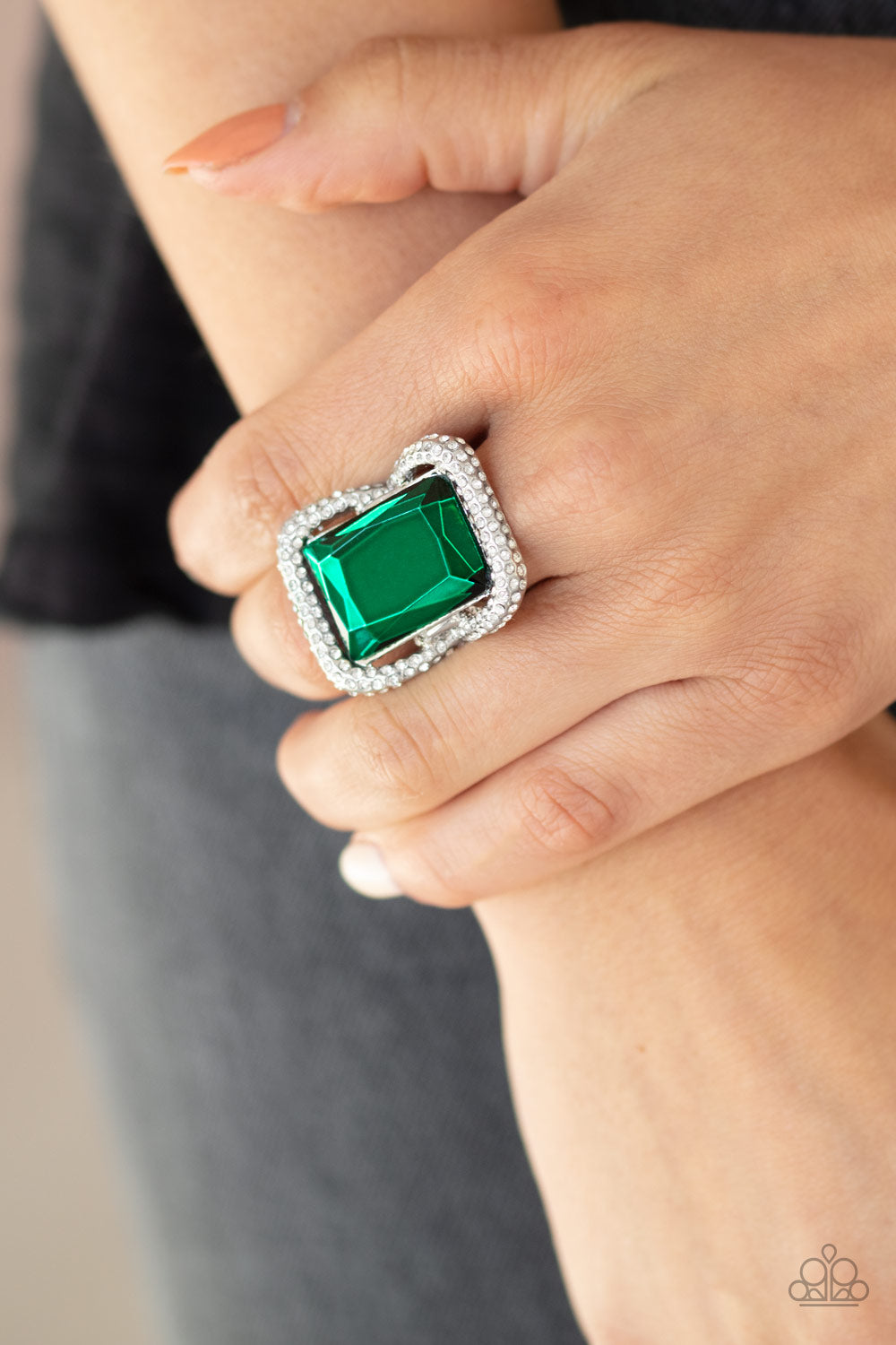 Deluxe Decadence - Green -Paparazzi Ring