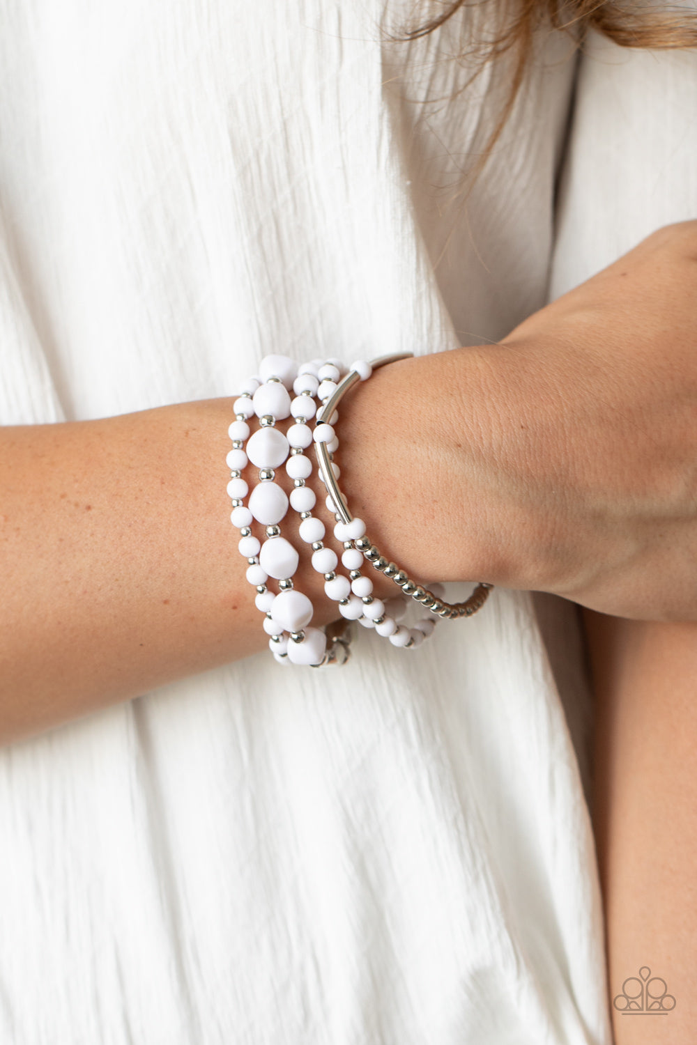 Vibrantly Vintage - White Stretch Bracelet