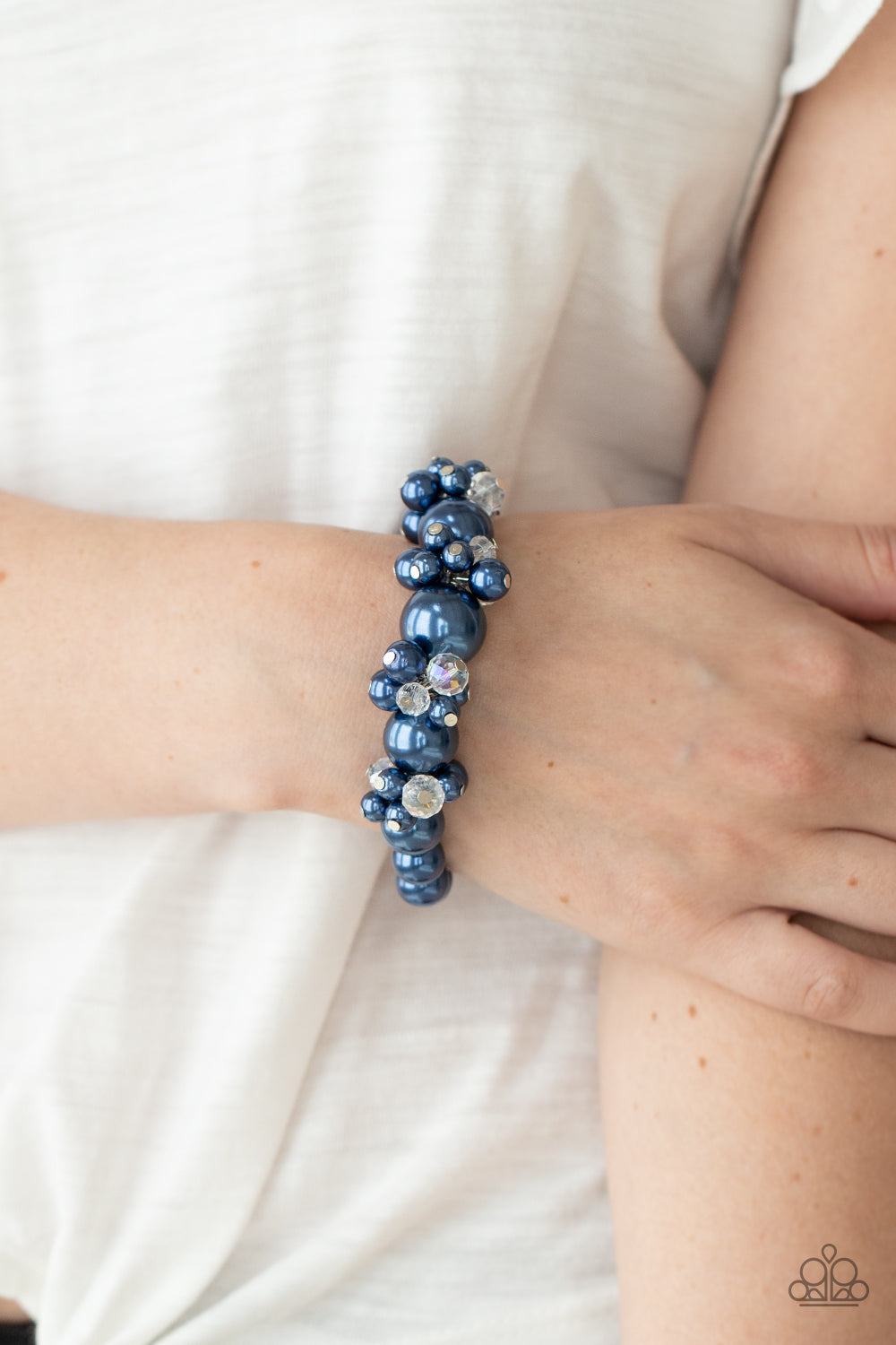 Upcycled Upscale - Blue - Paparazzi Bracelet