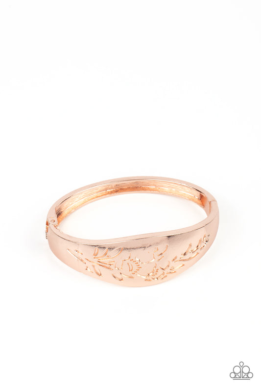 Fond of Florals - Rose Gold - Paparazzi Bracelet