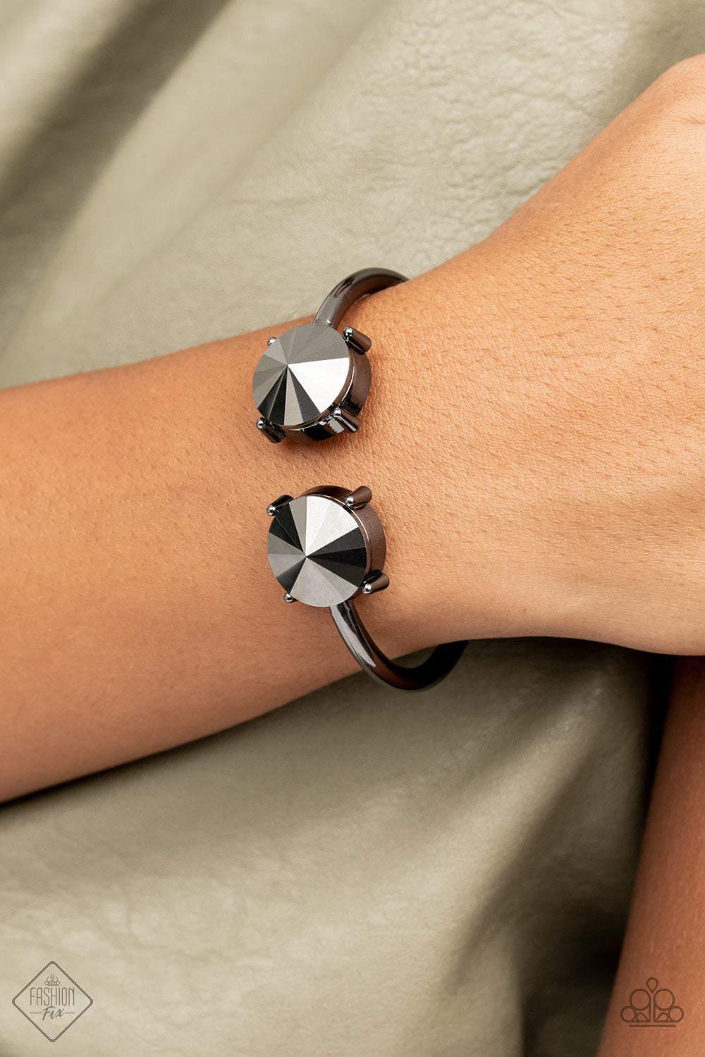 Spark and Sizzle - Black Paparazzi Bracelet (Fashion Fix)