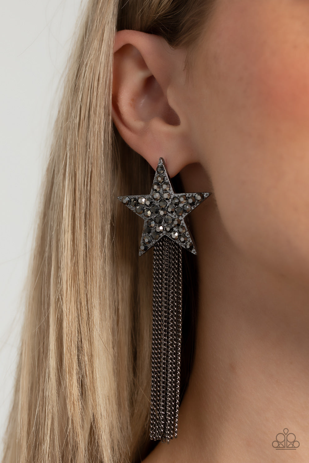 Superstar Solo - Black - Paparazzi Earrings