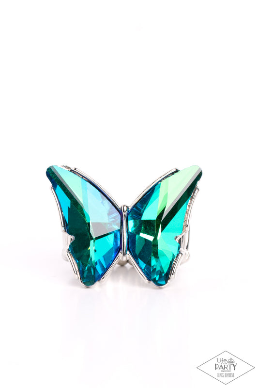 Fluorescent Flutter - Green - Paparazzi Ring (2023 Black Diamond LOP)