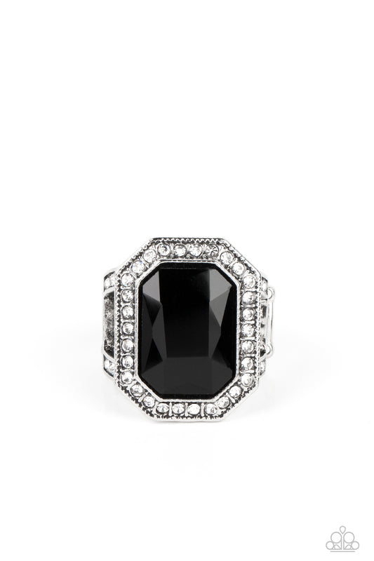 A Royal Welcome - Black - Paparazzi Ring