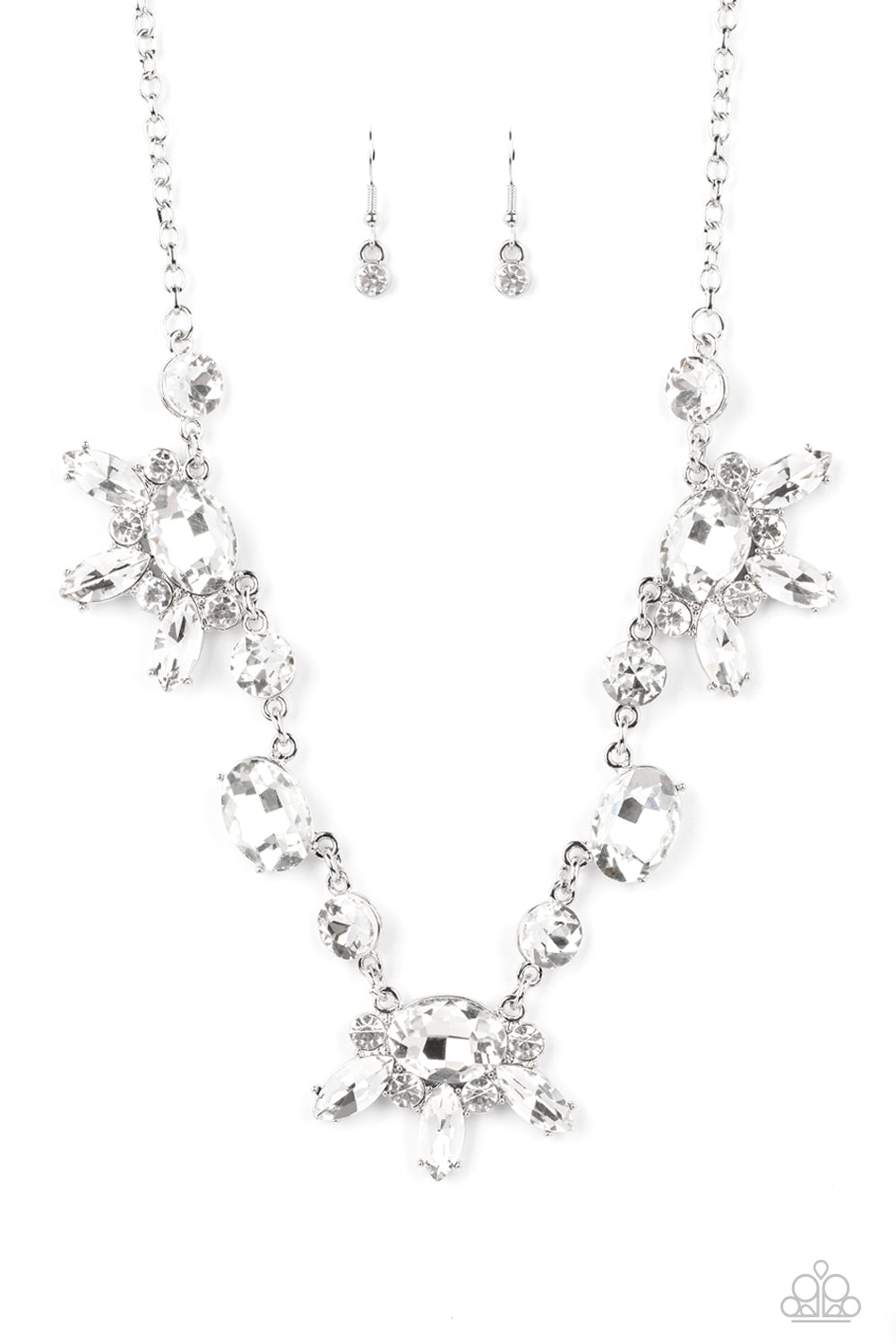 GLOW-trotting Twinkle - White - Paparazzi Necklace