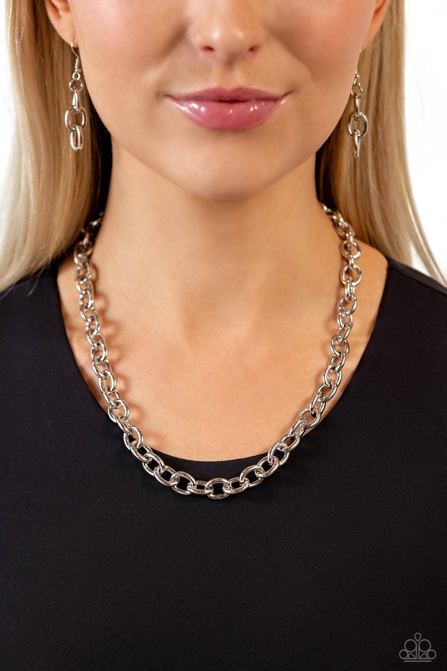 Things Have CHAIN-ged - Silver - Paparazzi Necklace