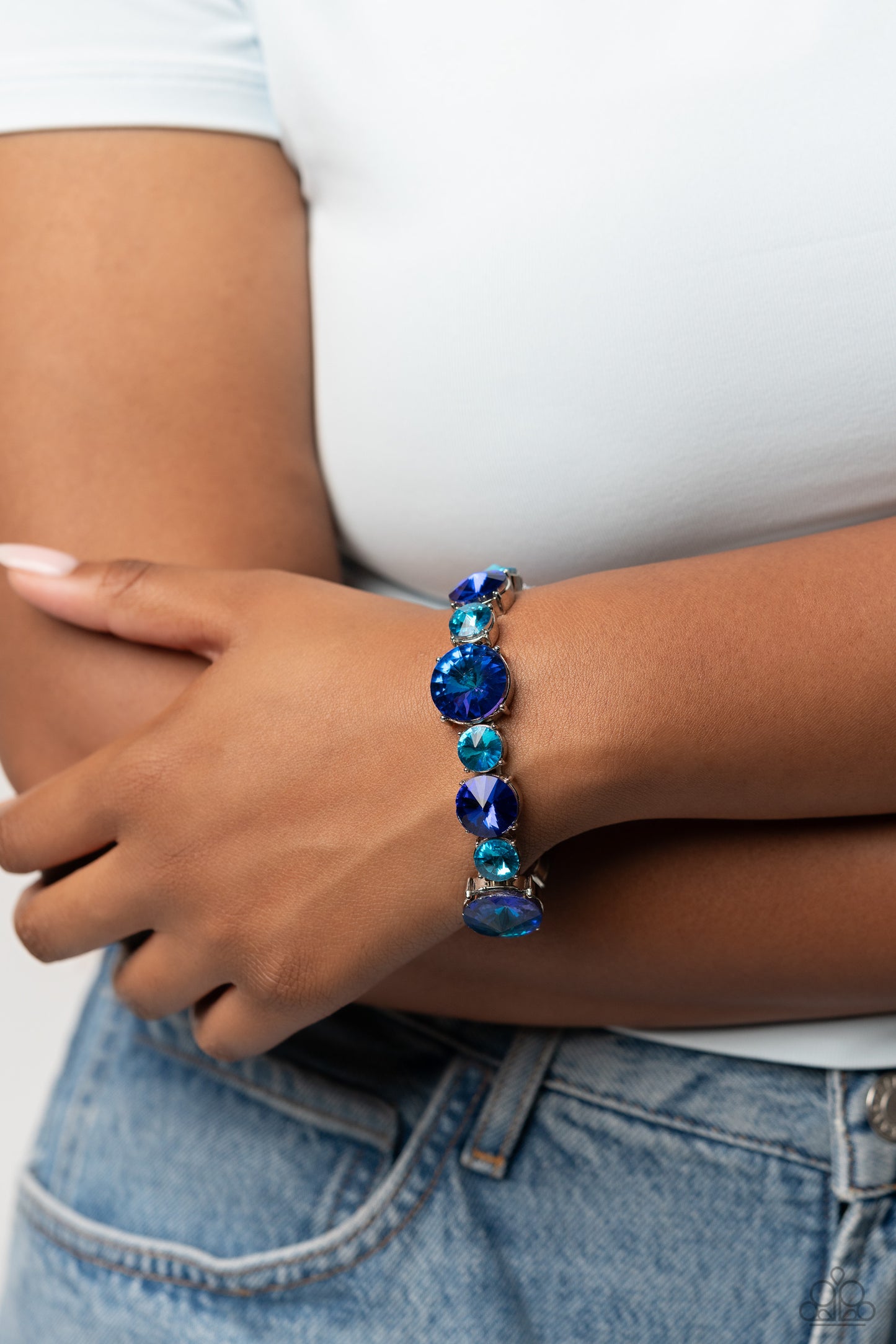 Refreshing Radiance - Blue - Paparazzi Bracelet (2023 August LOP)