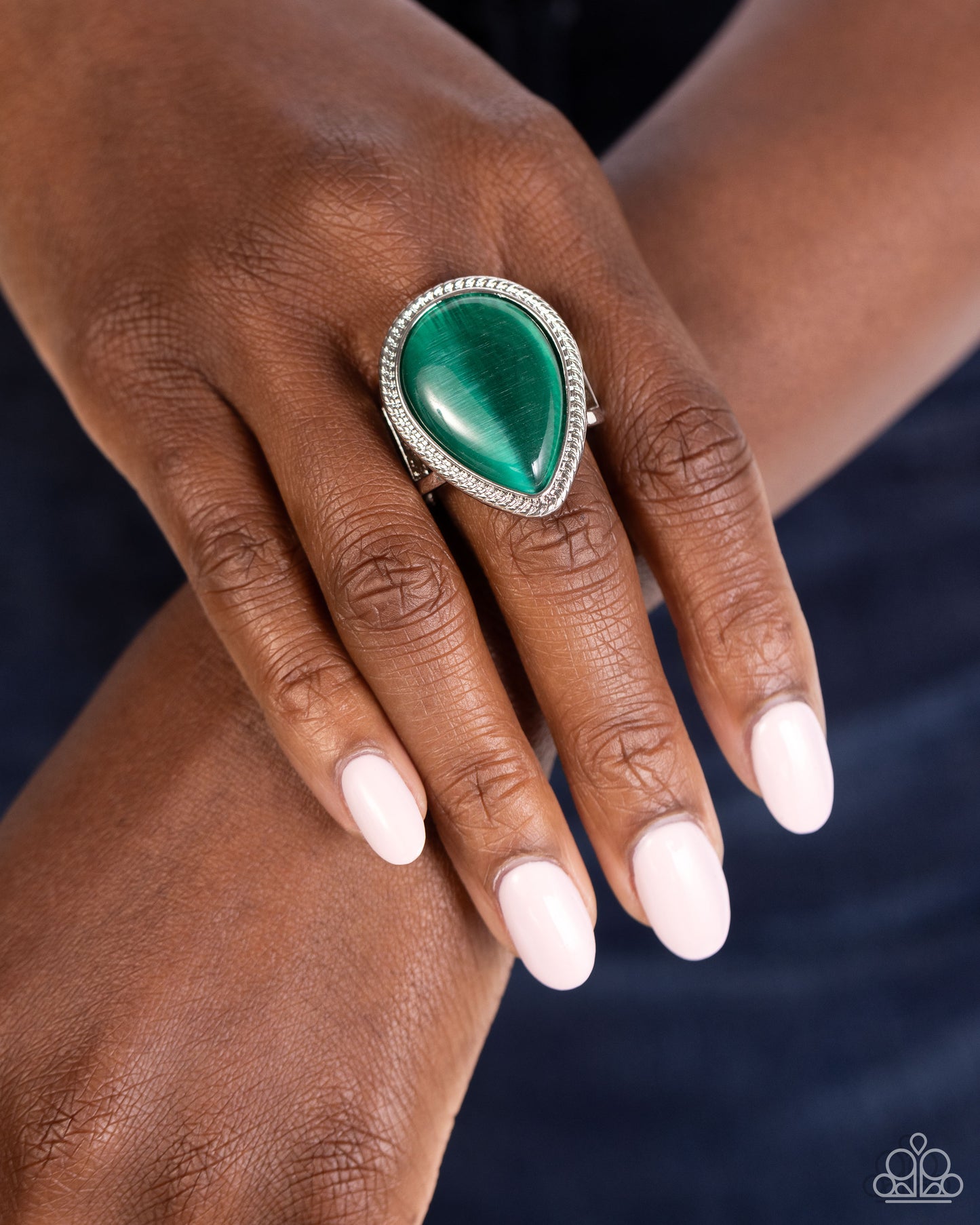 The Rain in MAINE - Green - Paparazzi Ring