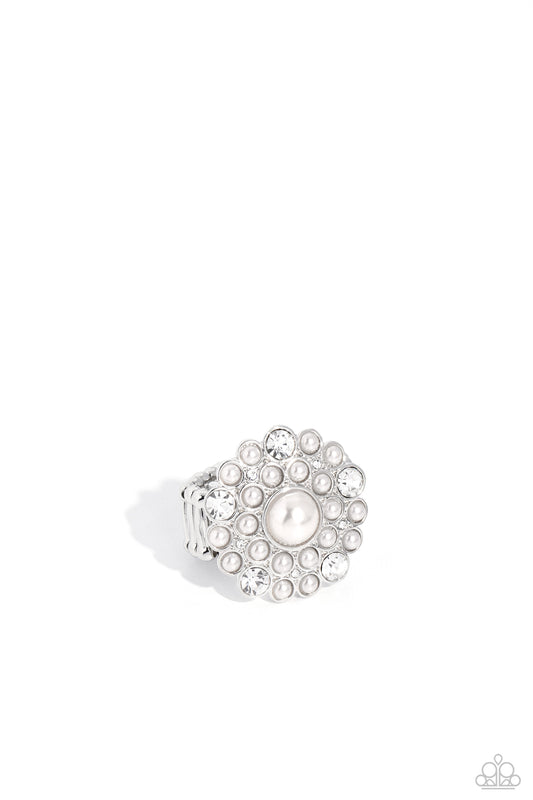 Gatsby Gait - White - Paparazzi Ring