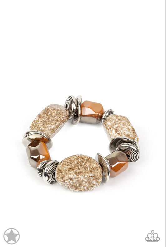 Glaze of Glory Brown - Paparazzi Bracelet (Blockbuster)